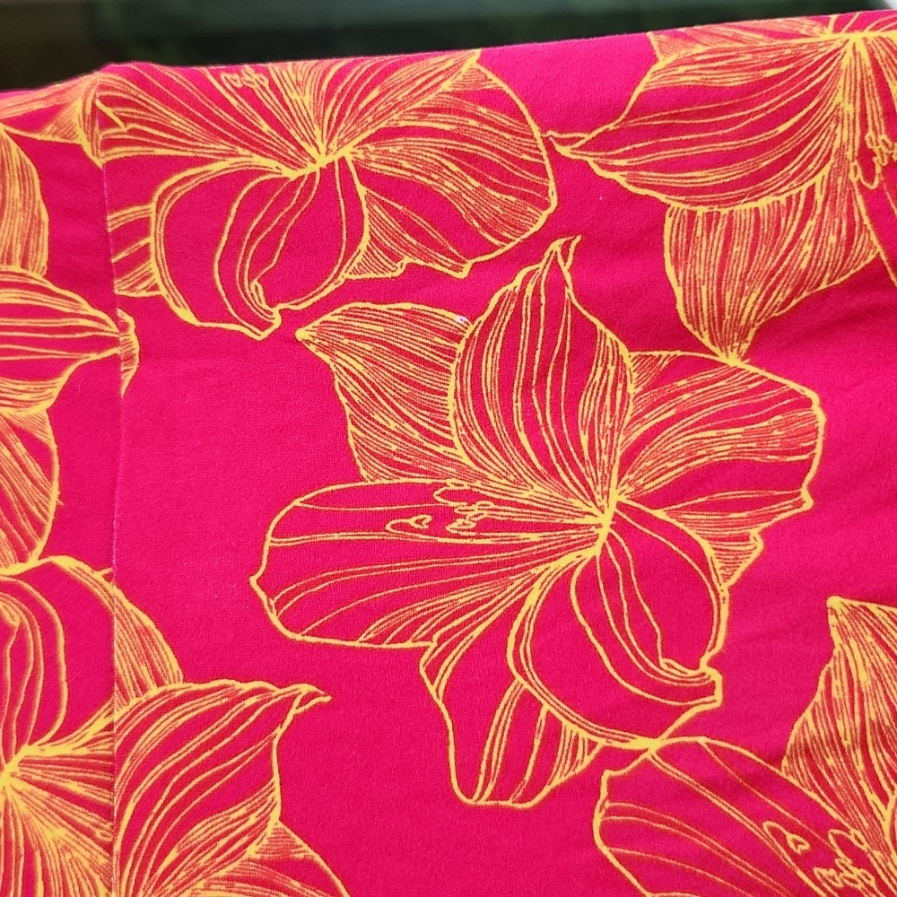 LULAROE LLR OS Bright Floral on Solid Pink Buttery Soft Legging One Size